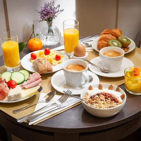 Hotel Galileo Champs Elysees Paříž