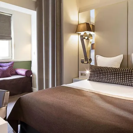 Galileo Champs Elysees