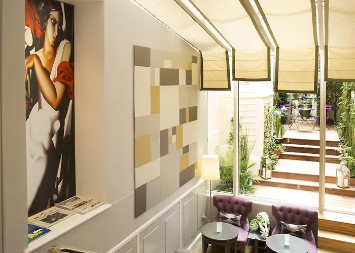 Galileo Champs Elysées Hotel 4*