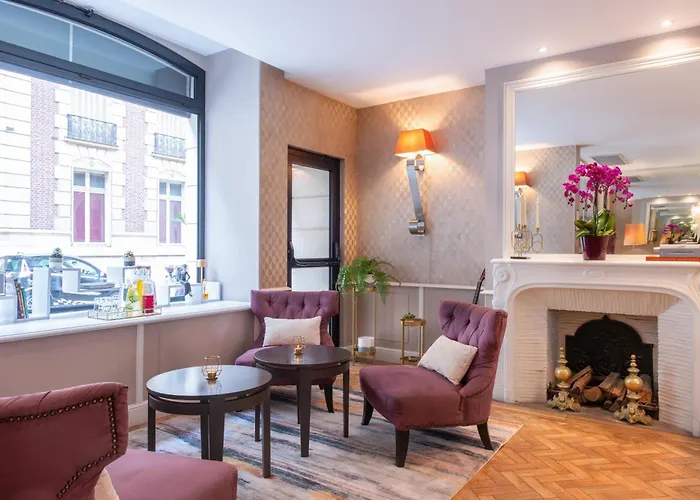 Hotel Galileo Champs Elysées 4*