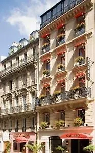 Hotel Galileo Champs Elysées París