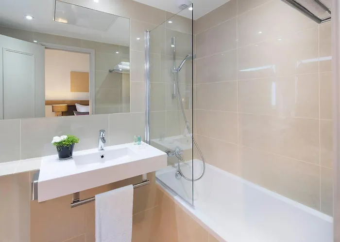 Galileo Champs Elysees