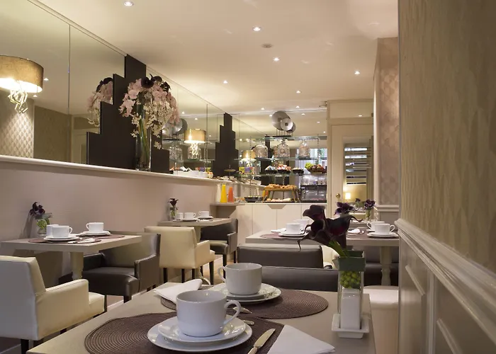 Galileo Champs Elysees Hotel