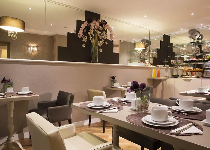 Hotel Galileo Champs Elysees