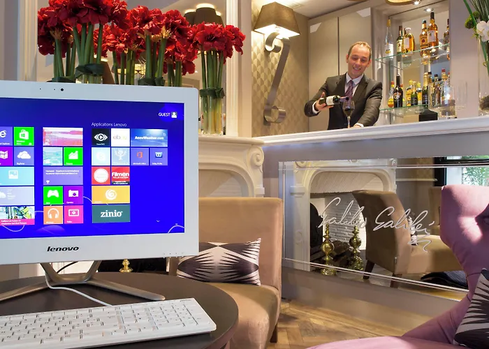 Hotel Galileo Champs Elysees 4*