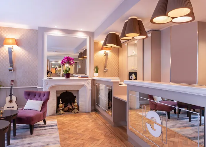 Hotel Galileo Champs Elysees