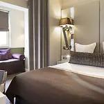 Hotel Galileo Champs Elysees