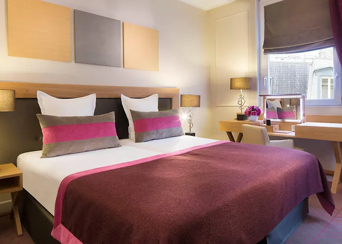 Hotel Galileo Champs Elysées 4*